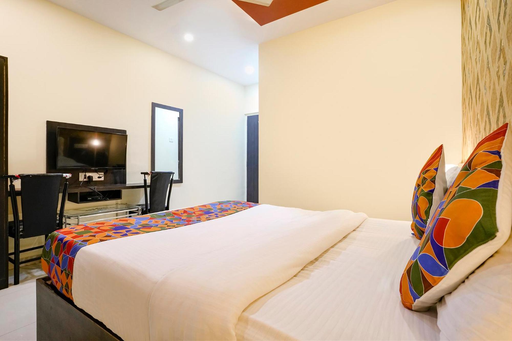 Fabhotel Sai Vihar Kolshet Exteriör bild